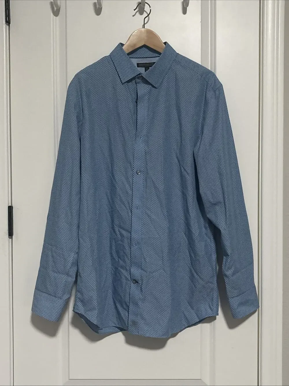 Banana Republic Men’s dress shirt Size XL
